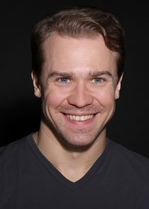 майор Виктор Андреевич Селиванов, следователь, муж Натальи