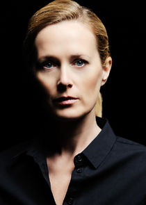Special Agent Julianne Gunnarsen