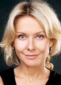 Ирина Владимировна Виноградова, мать Елены, жена Романа, любовница Бориса