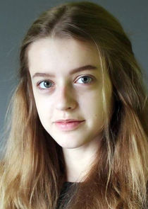 Аня, дочь Галины и Романа