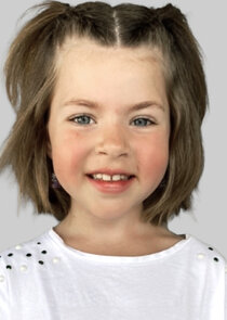 Ярослава Латышева, дочь Влада и Ольги, художница