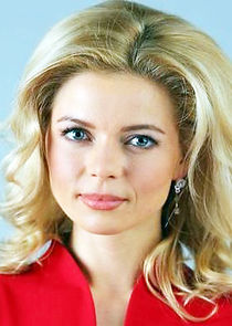 Елена Николаева, соведущая