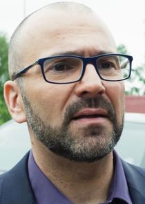 Валерий Фёдорович Максимов, муж Маши, коммерческий директор