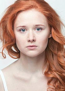 Татьяна Калинина, жена Глеба, соседка