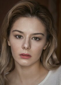 Аня Синицына, санинструктор / Варя Семченко