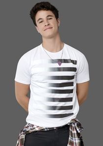 Sim&oacute;n &Aacute;lvarez