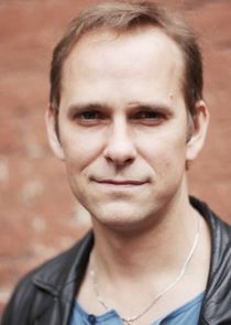 человек со шрамом