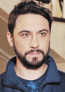 Антон Горобец, менеджер автосалона, жених Оксаны