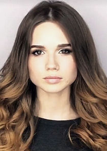 Полина Юрьевна Заборина, секретарь, любовница Анатолия