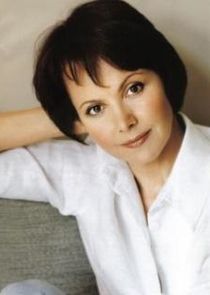 мать Елены, портниха