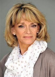 Marianne Straker