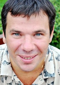 Игорь Юрьевич, муж Софьи, физрук