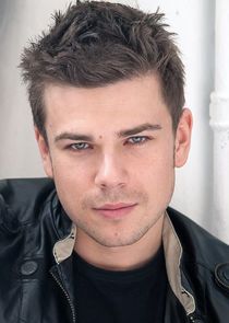 капитан Леонид Крутиков, опер