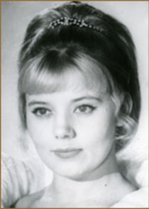 исполнение песни "Голос Родины"