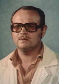 Цызин, продавец магазина "Минеральные воды"