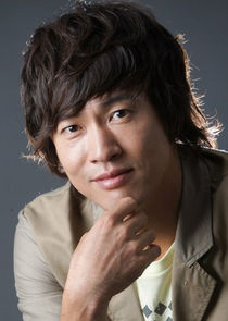 Yoon Jung Woo