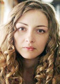 Елена Лаптева, бухгалтер, жена Васи