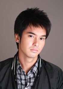 Paul / Petch Harnronnarong