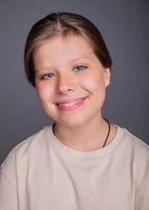 Полина в 8 лет