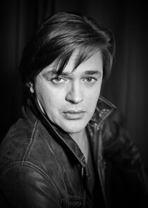 Пётр Мокрицкий, сосед Матвея, парень Киры