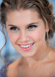 Лена Огородникова