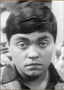 парень на пароходе, участник экспедиции, искавшей нефть