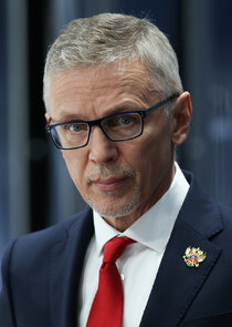 Игорь Ларионов