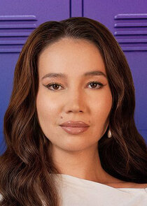 Жанна Баталовна