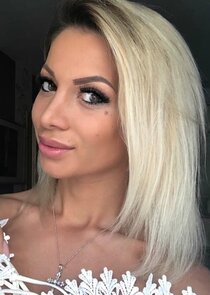 &Aacute;gnes Sebesty&eacute;n