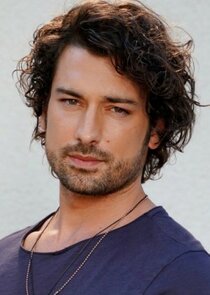 Poyraz Ali &Ouml;zg&uuml;r