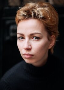 Катерина, подруга Маши, помощник повара