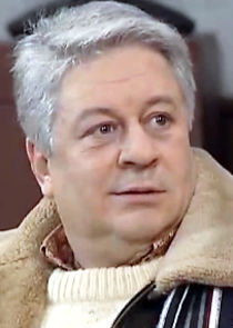 Иван Петрович Романов, отец Кати, кондитер