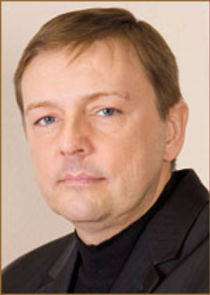 Тимур Георгиевич Алчанов, отец Дениса,	директор заповедника