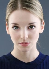 Официантка