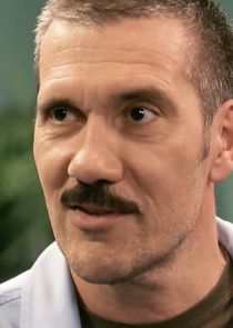 Dr. Feh&eacute;r Konr&aacute;d