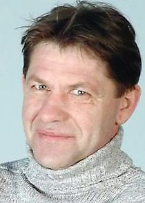 Михаил Матвеевич Козинцев, чиновник департамента здравоохранения, отец Вероники