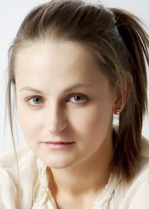 Юля, жена Вовы, мать Насти