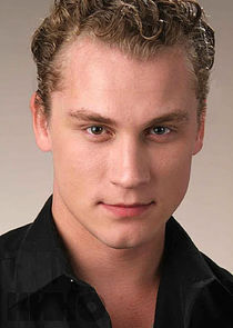 Алексей, начальник склада