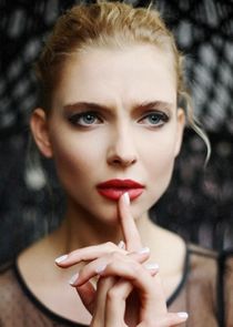 Жанна Перова, любовница Бориса, ассистент/телеведущая