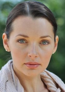 Анна Юрьевна Прокопьева/Ардынская, жена Олега, мать Вари