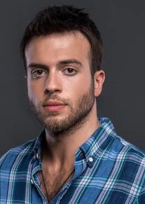 G&uuml;&ccedil;l&uuml; Tekiner