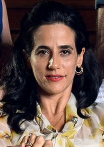 Gl&oacute;ria Sadala