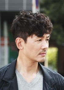 Hwang Woo Jin