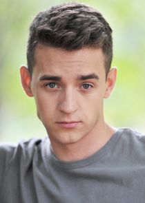 Максим Тарханов, сын Юрия