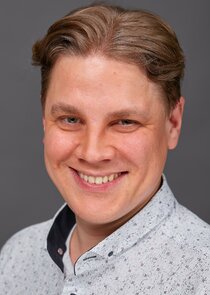 Григорий Островой ведущий телепрограммы «Островой»