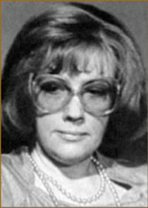 жена Тайтуса, мать Роберты