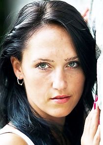 Светлана Борисовна, хозяйка кафе, одноклассница Даши