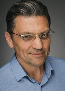 Дмитрий Устинов