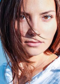 Мотря Кайдашенчиха, старша невістка, бухгалтерша