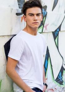 Gast&oacute;n Perida